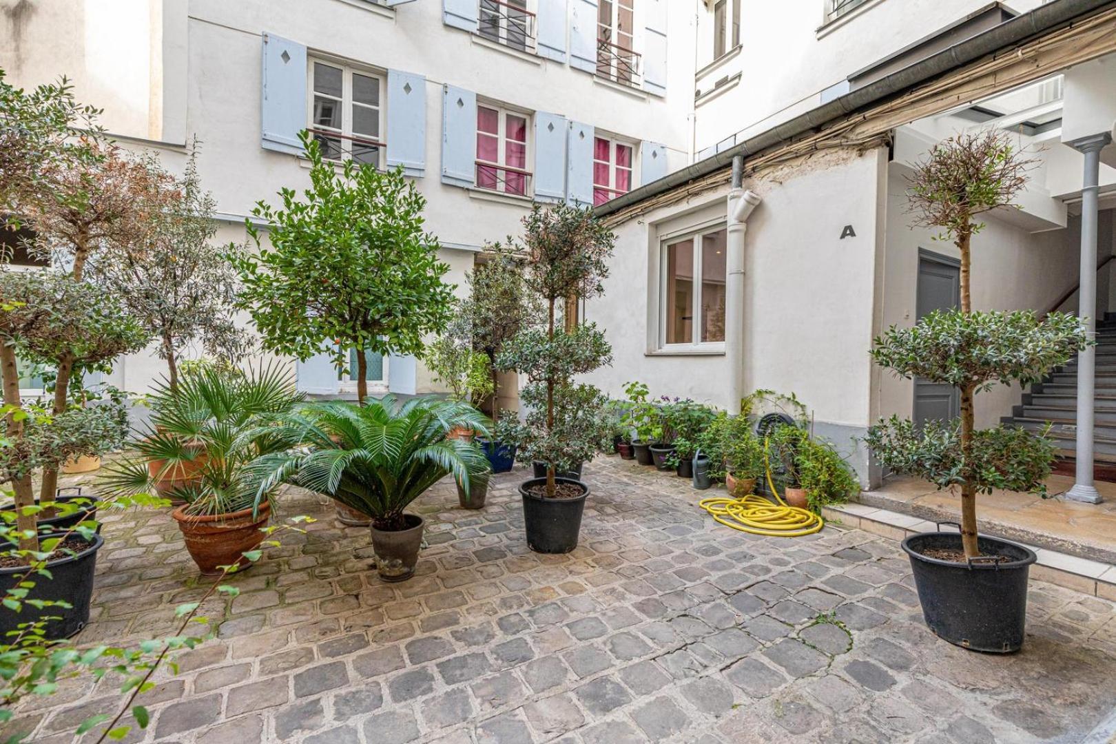 Guestready - Elysee Palace Marble Haven Paris Exterior foto